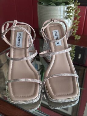 NWOT Steve Madden Britani Embellished Strappy Block Heel Sandals